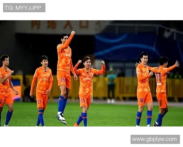 张华晨成功转会大连英博开启新征程展现足球生涯新篇章